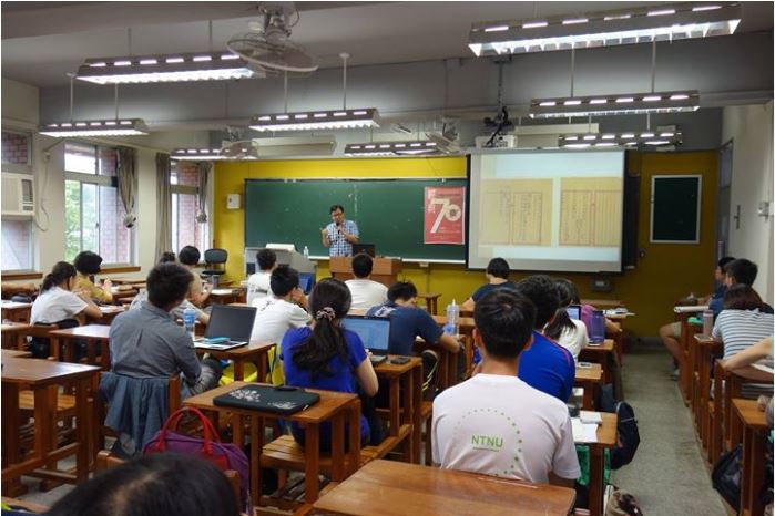 Prof. Chen Wei-chi "On Survey-based diary
in Taiwan"