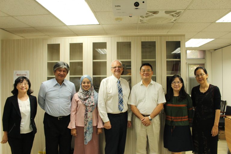 Dr. Hopkins and Dr. Safitri Zen meet CLA team